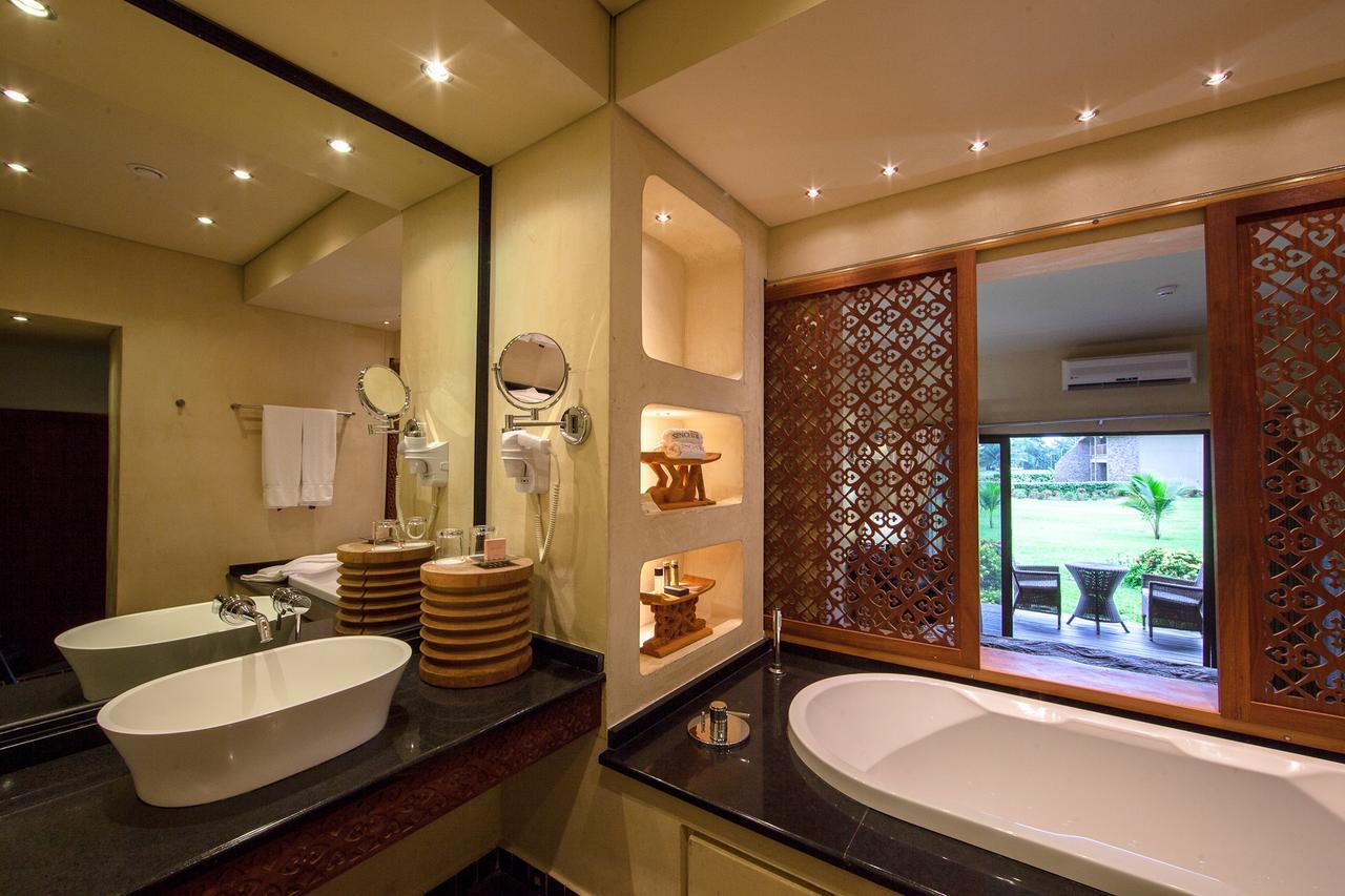 The Royal Senchi Hotel And Resort Akosombo 외부 사진