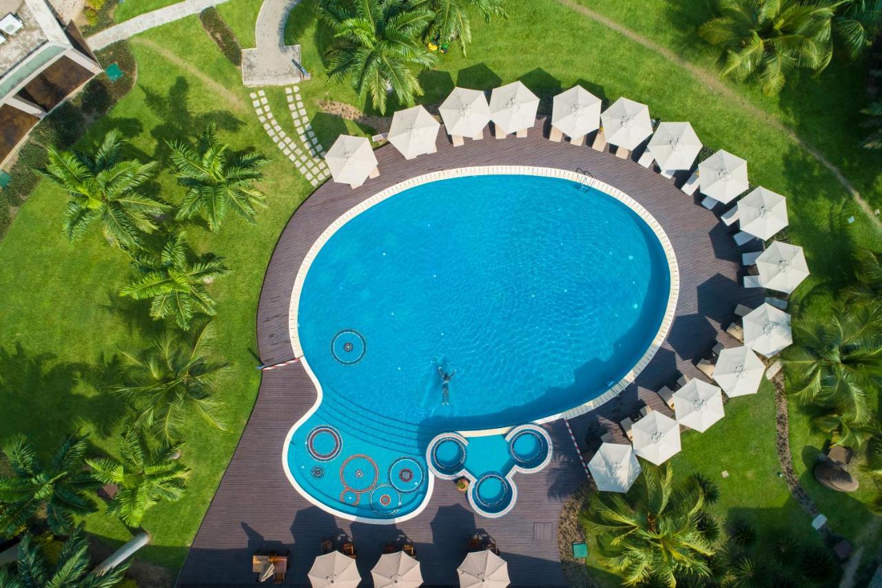 The Royal Senchi Hotel And Resort Akosombo 외부 사진